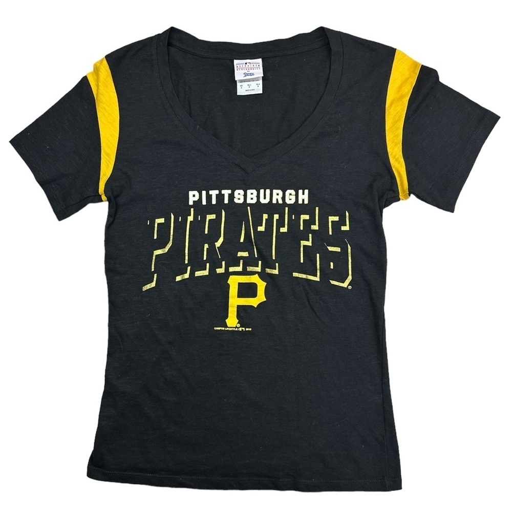 Genuine Merchandise Pittsburgh Pirates V-Neck Shortsleeved Tee Girl’s Medium